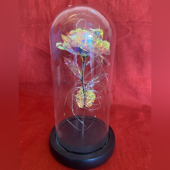 Forever Light up Rose in Glass Dome, Enchanted Rose with LED Lamp, Colorful - Picture 5 of 9